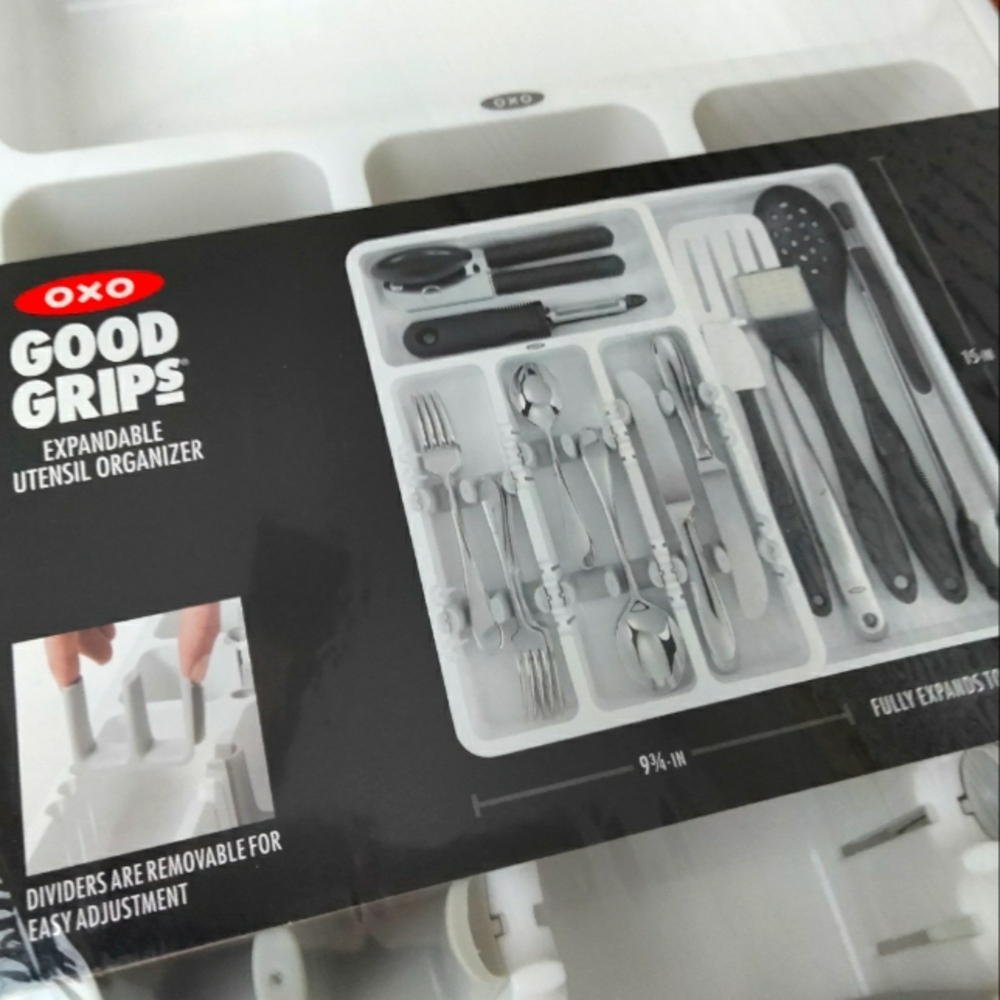 NWT OXO Good Grips Adjustable Kitchen Organizer Drawer Organizer